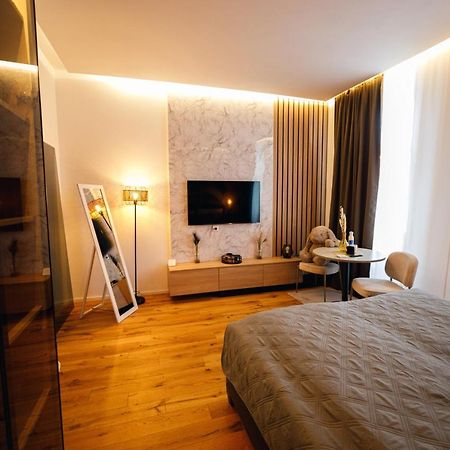 וינה Lariana Apartment מראה חיצוני תמונה