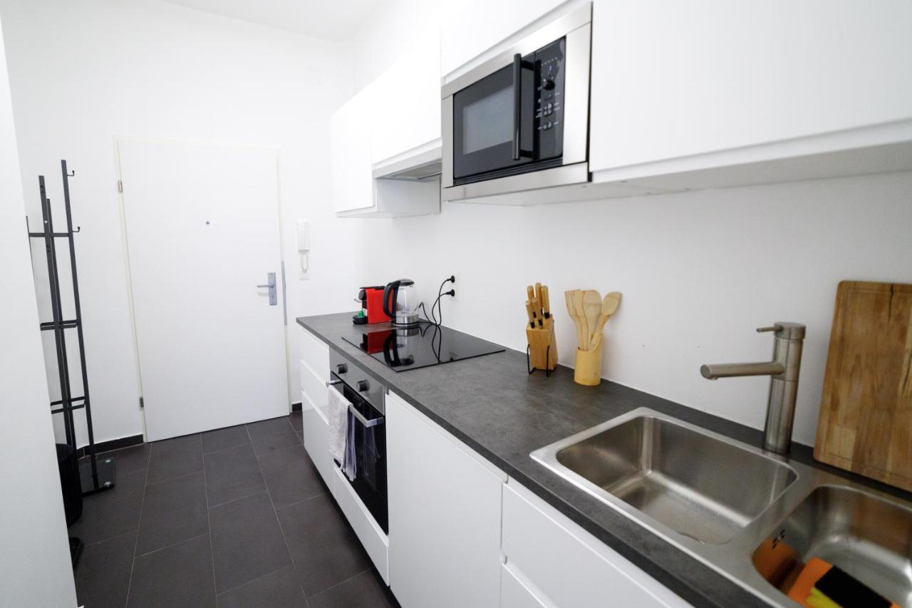 וינה Lariana Apartment מראה חיצוני תמונה
