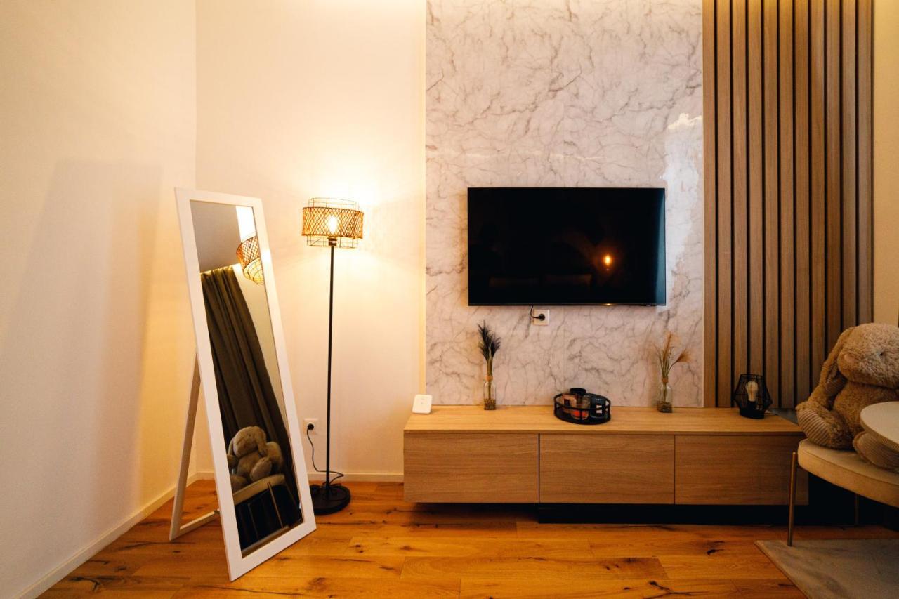 וינה Lariana Apartment מראה חיצוני תמונה